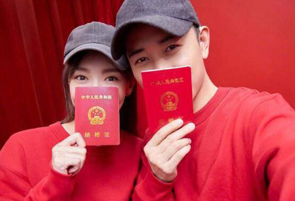 結婚證件照片可以自己帶嗎？