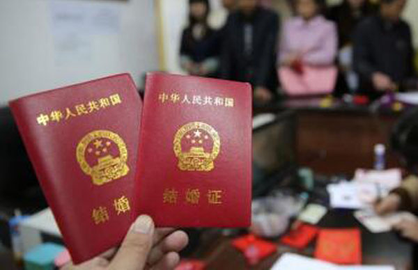 領離婚證需要結婚證嗎？